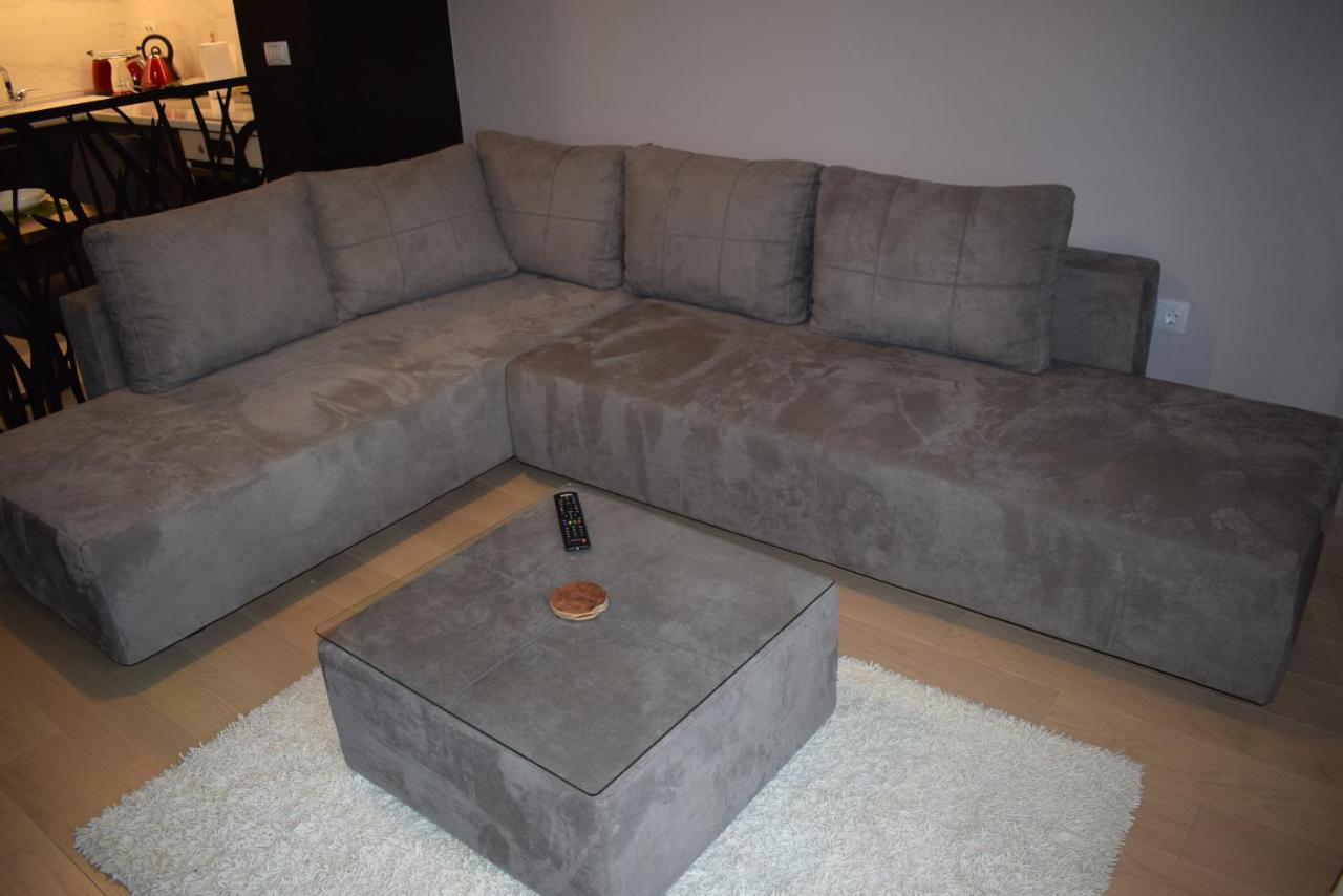Gabriela & Marjan Luxury Self Check-In Flatiron Apartment Skopje Luaran gambar